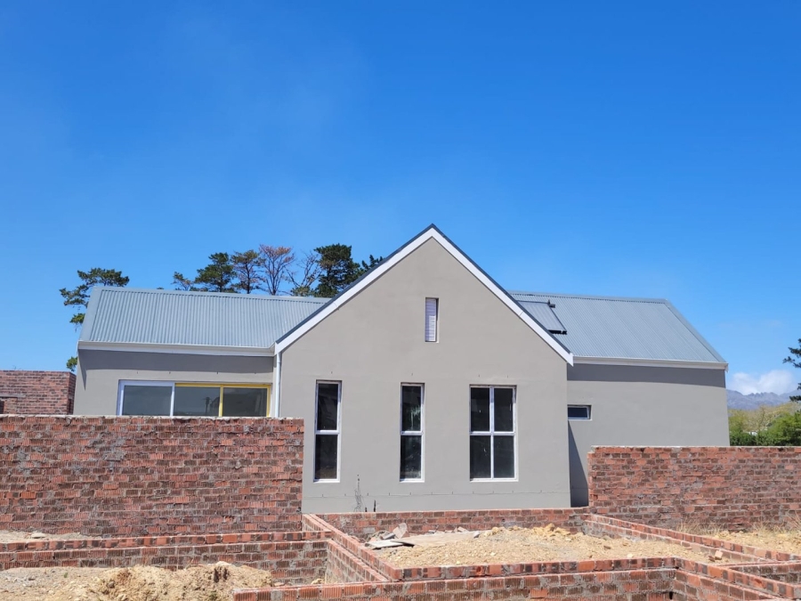 3 Bedroom Property for Sale in Somerset Lakes Western Cape